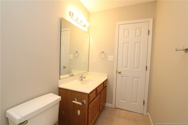 Building Photo - 101 Lake Meadow Dr