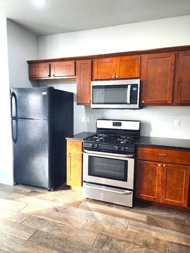 Building Photo - Spacious 5 Bedroom 3 Bath In Highland Park Add in Edmond