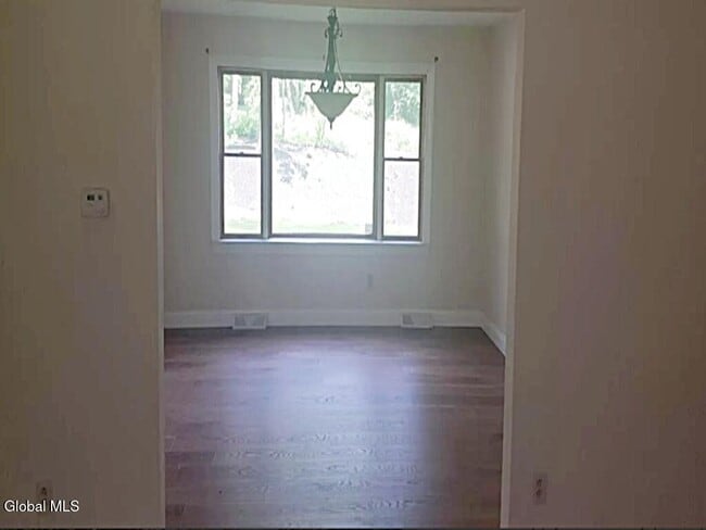 Building Photo - 3 Springwood Manor Dr