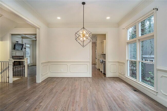 Building Photo - 208 Clarion Ave