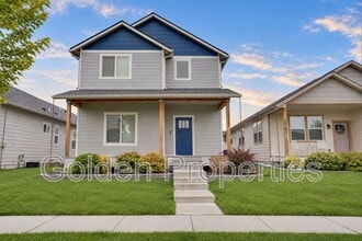 Building Photo - 12153 W Moorfield Ave