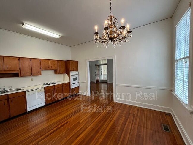 Building Photo - 1310 Stark Ave