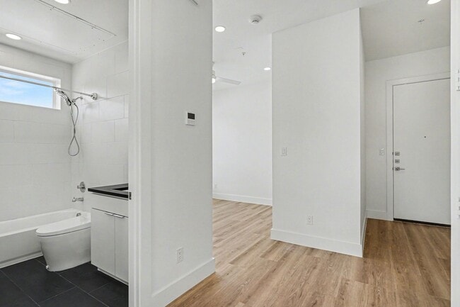Building Photo - Be the first to live in Unit 207 at 2217 Fitzhugh—a brand-new 2026 construction offering 601 sq f...