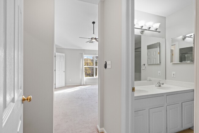 Building Photo - 21504 Welby Terrace