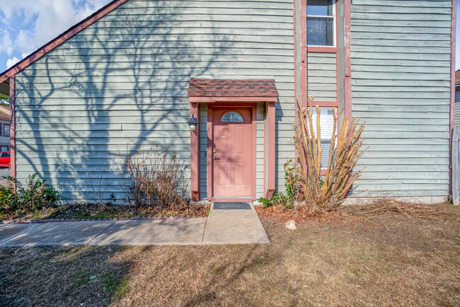 Building Photo - 1430 Woodscape Ln