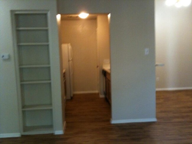 Building Photo - 12311 Dellrey Dr