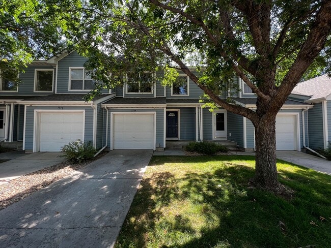 Building Photo - Wonderful 2-Bedroom Townhome in North Love...