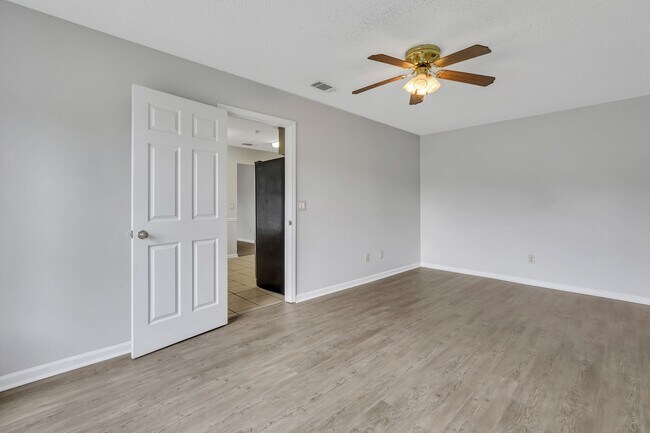 Building Photo - 734 Timber Ridge Trail