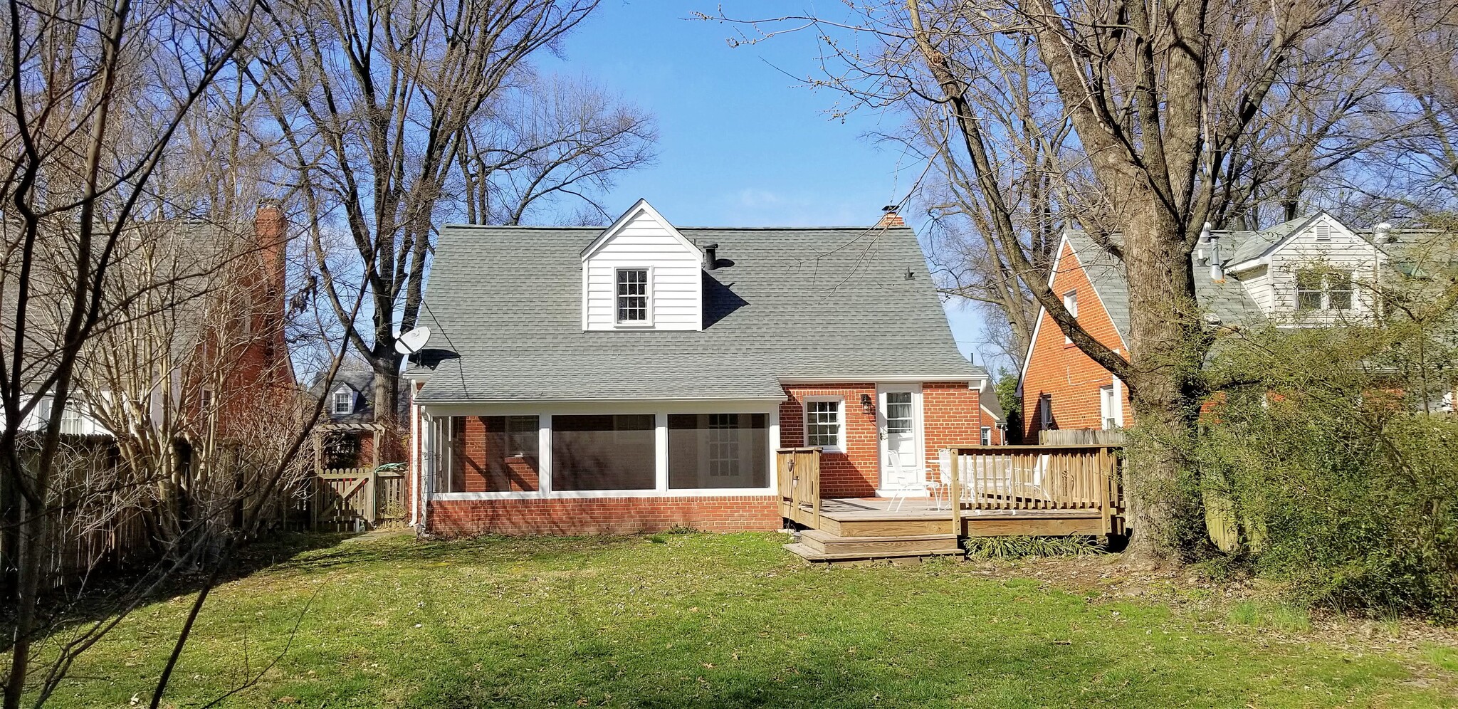 Back Porch / Back Yard - 1921 Wilmington Ave
