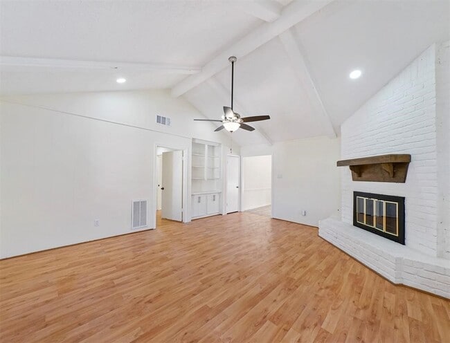 Building Photo - 14006 Briarworth Dr