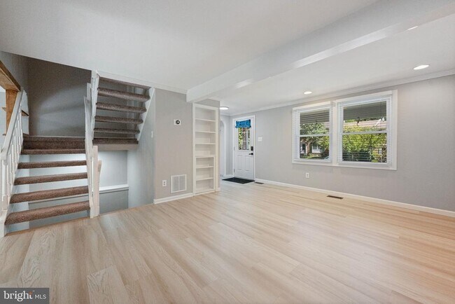 Building Photo - 7406 Golden Horseshoe Ct