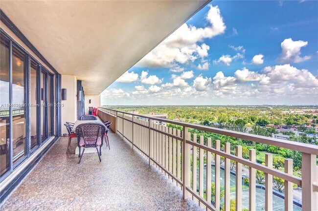 Building Photo - 11113 Biscayne Blvd