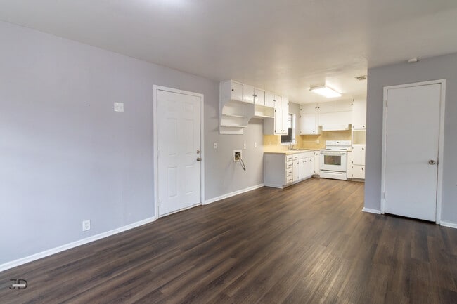 Building Photo - 1808 Las Cruces Ln