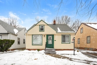 Building Photo - 15507 Cloverside Ave