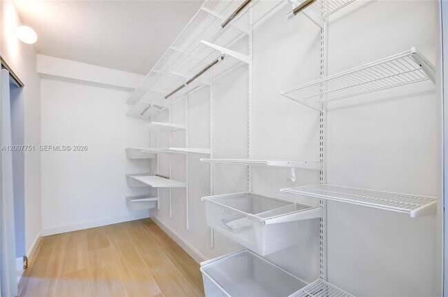 Building Photo - 3105 NE 184th St