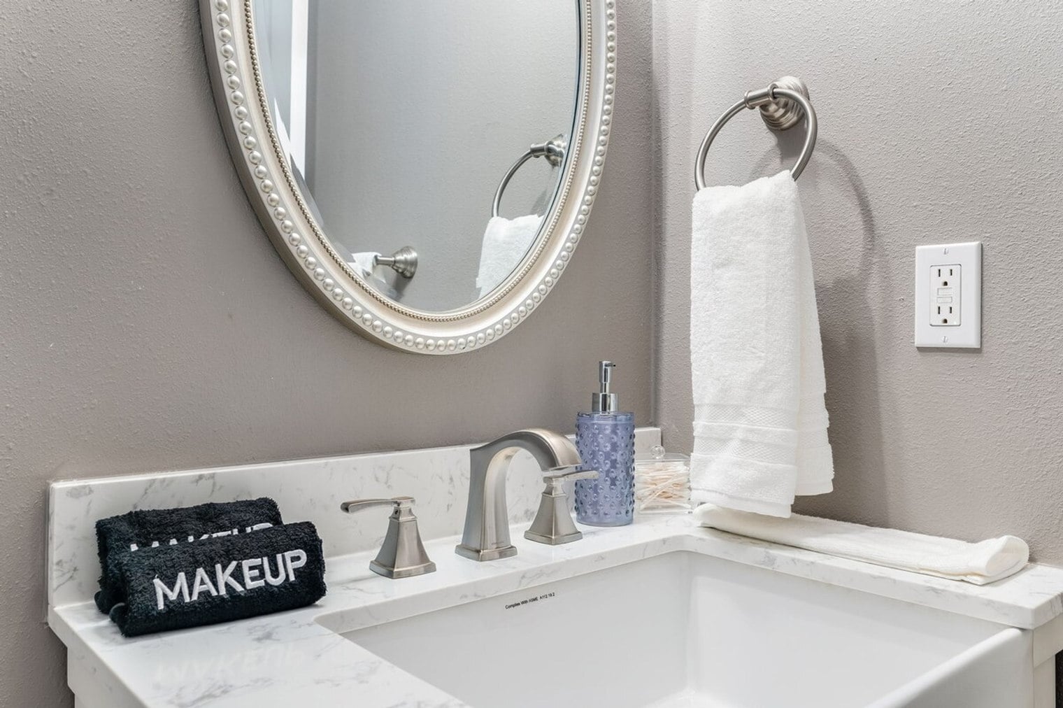 Building Photo - 21031 NE 4th St