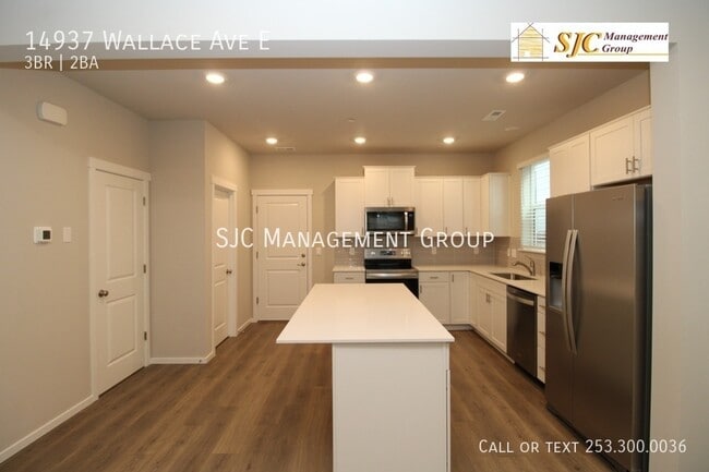 Building Photo - 14937 Wallace Ave E