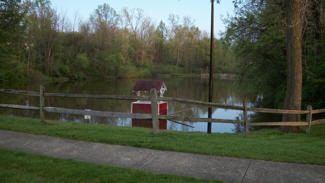 Building Photo - 4630 Cox Dr