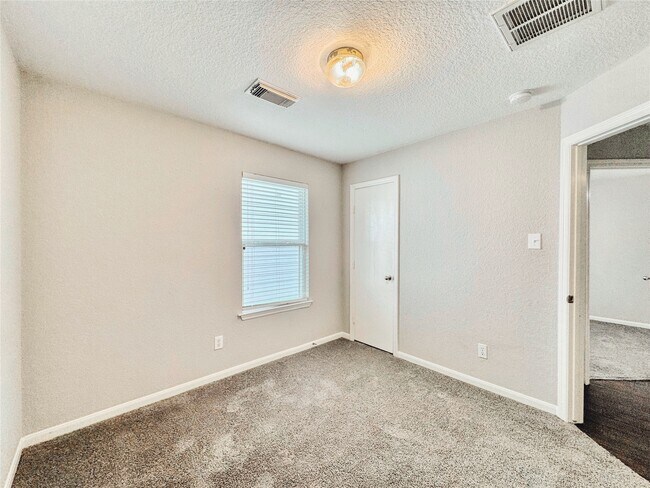 Building Photo - 13327 Belvedere Park Ct