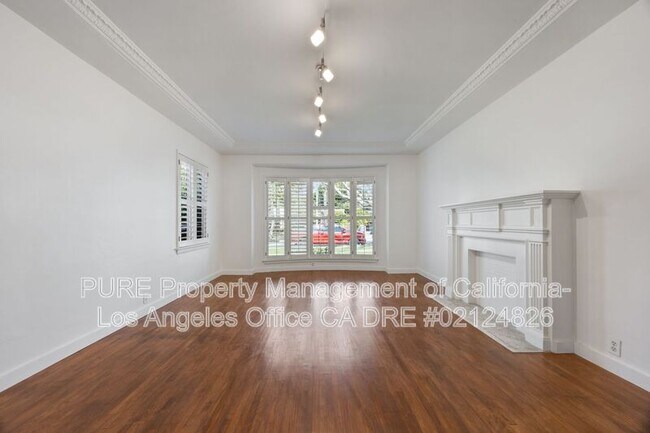 Building Photo - 1534 S Hayworth Ave