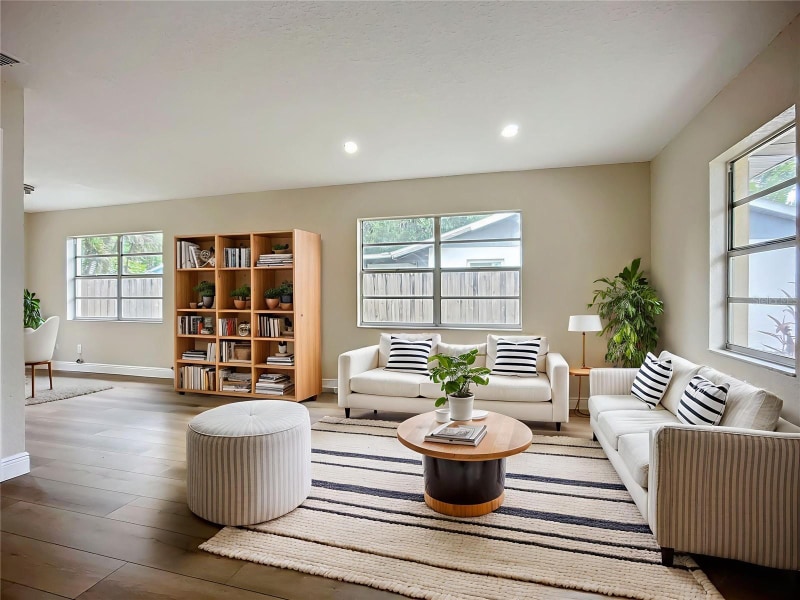 Building Photo - 6511 3rd Ave NE