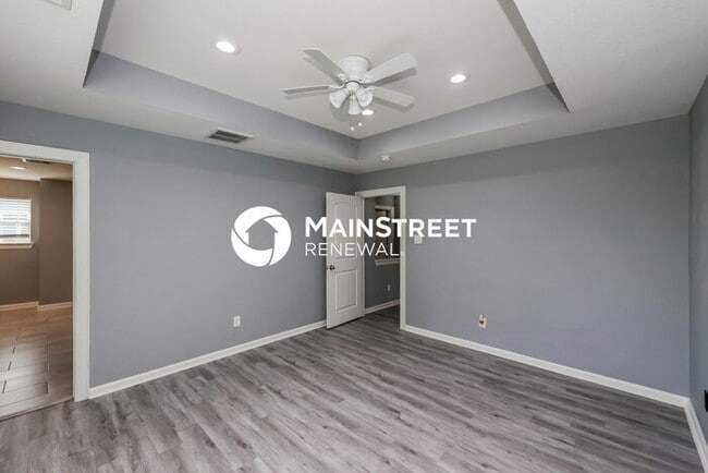 Building Photo - 3 Bedroom Pet-Friendly Home in HOUSTON, TX with Main Street Renewal