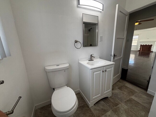 Building Photo - 3689 Moultrie Ave