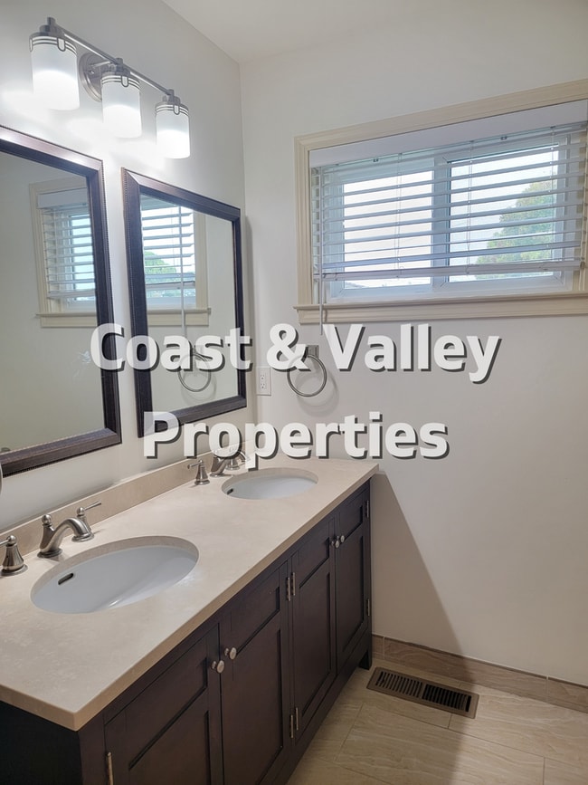 Building Photo - Beautiful South Salinas Home for RENT!!!