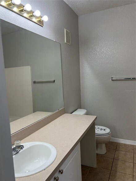 Building Photo - 839 Grand Regency Pointe
