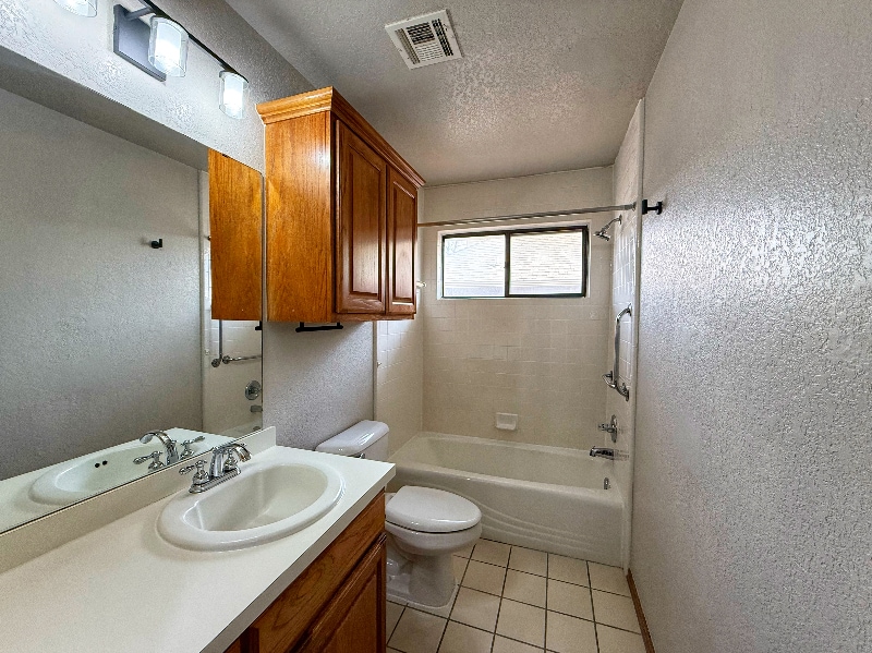 Building Photo - 6605 NW 134th St