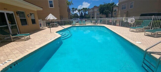 Building Photo - 5520 Angel Fish Ct