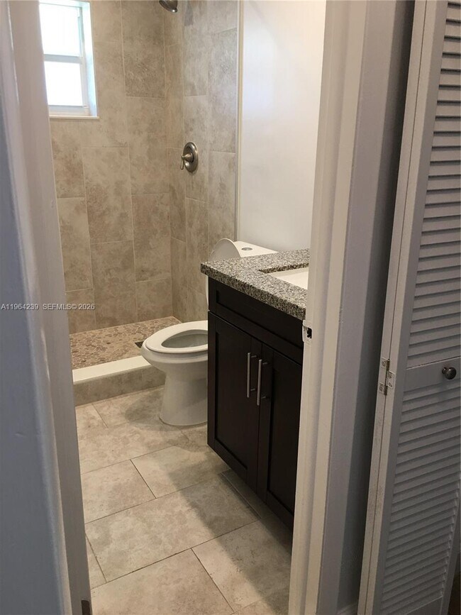 Building Photo - 5782 SW 61st St