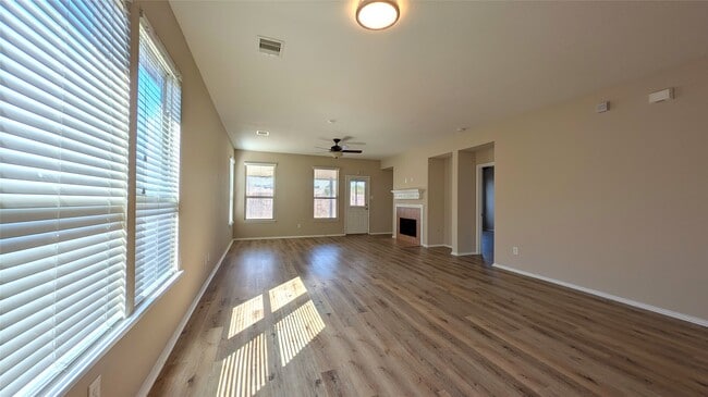 Building Photo - 16006 Arapaho Bend Ln