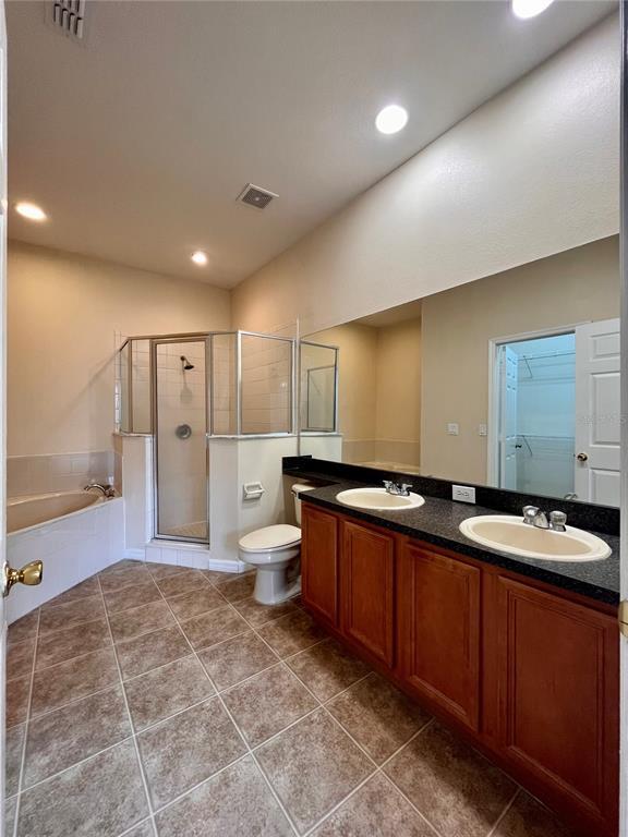 Building Photo - 2074 Island Walk Dr