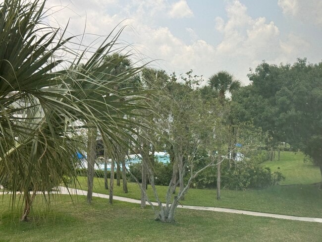 Building Photo - 3636 Whitehall Dr