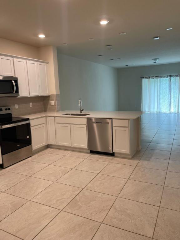 Building Photo - 4625 Sparkling Shell Ave