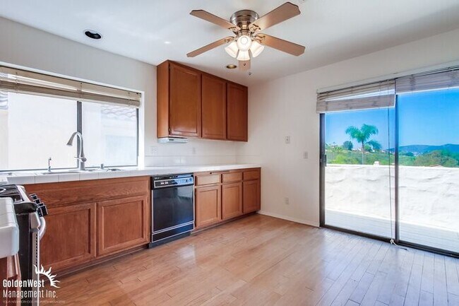Building Photo - Lovely 3Bdm 2Ba Patio Home Located in the ...
