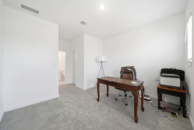 Building Photo - 2646 Wastelbread Ln