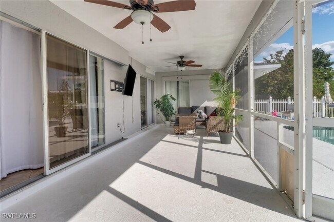 Building Photo - 5333 Malaluka Ct