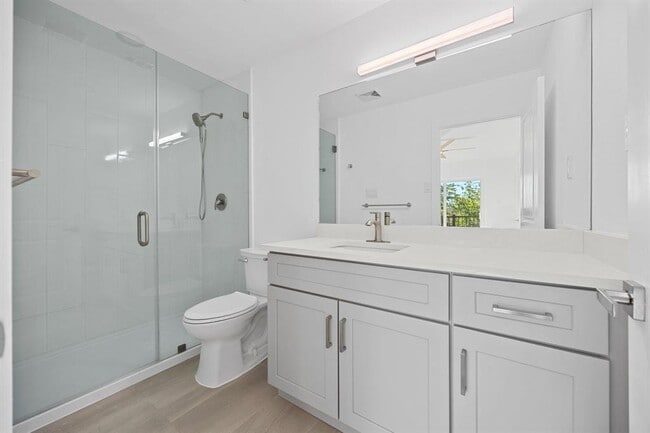 Building Photo - 1905 Cedar Ridge Dr