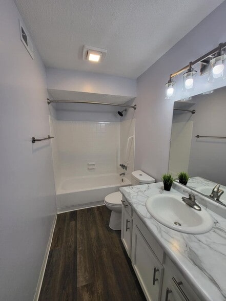 Interior Photo - Aura Apartments