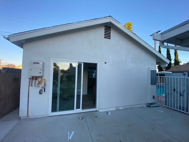 Building Photo - Charming 1-Bedroom ADU in West Hills!