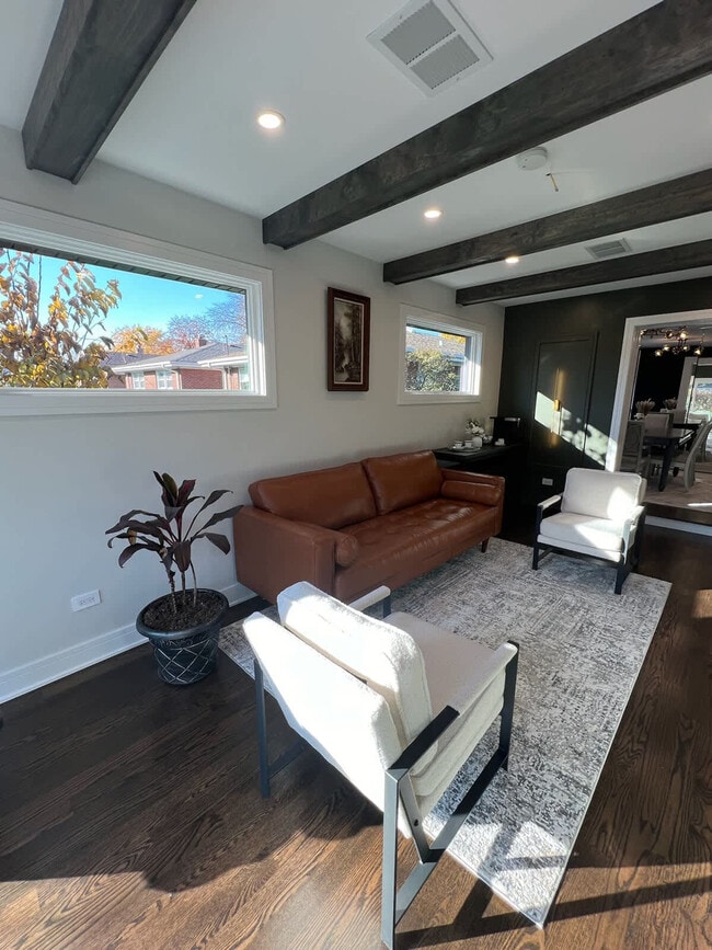 Building Photo - 7018 Le Claire Ave