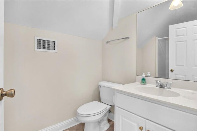 Building Photo - 38 Castle Bay Dr
