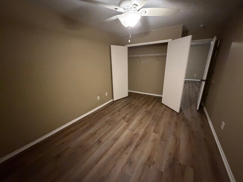 Building Photo - 4361 W La Siesta St