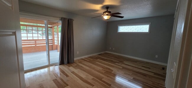 Building Photo - 414 Appletree Ct