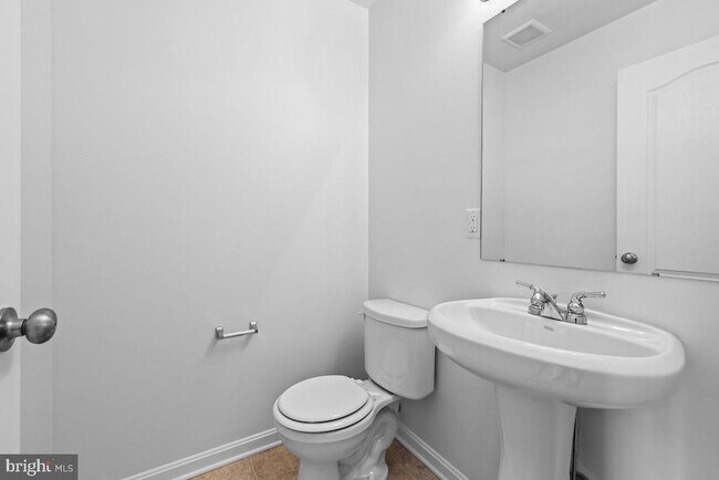 Building Photo - 35 Nittany Ct
