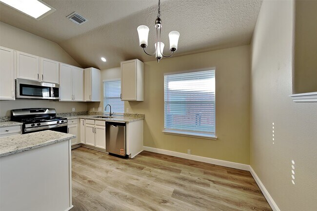 Building Photo - 11019 Sentry Ct