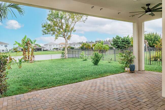 Building Photo - 15323 Goldfinch Cir