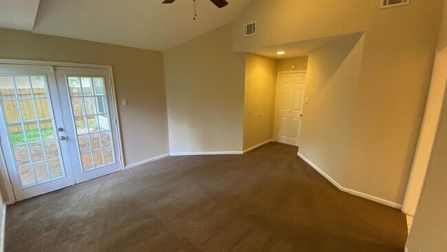 Building Photo - 1310 Ashway St